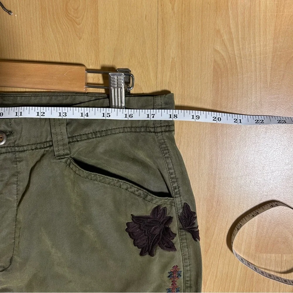 Sundance Olive Green Embroidered Cargo Pants Size 14 Boho Earthy - Picture 11 of 16